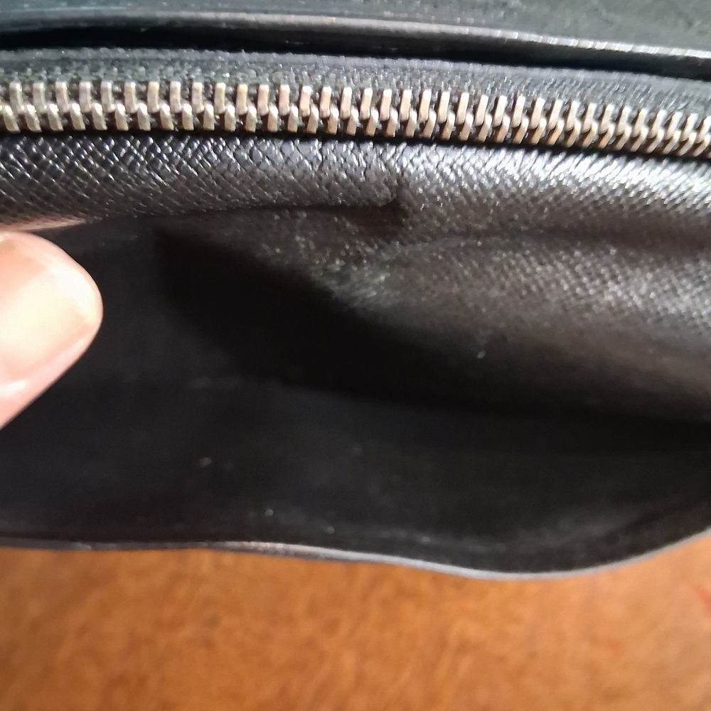 Louis Vuitton Black Wallet - Picture 15 of 16
